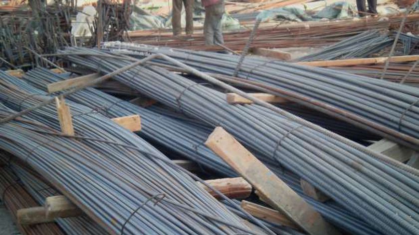 انخفاض كبير في أسعار الحديد اليوم السبت 30-3-2024.. الطن يخسر 400 جنيه