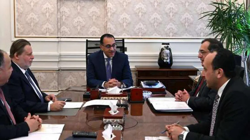 الحكومة تبدأ سداد مستحقات الشركاء الأجانب في المشروعات البترولية