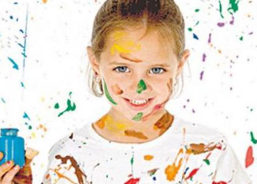 بـ«نص ليمونة».. 5 طرق آمنة للتخلص من بقع الألوان على الملابس