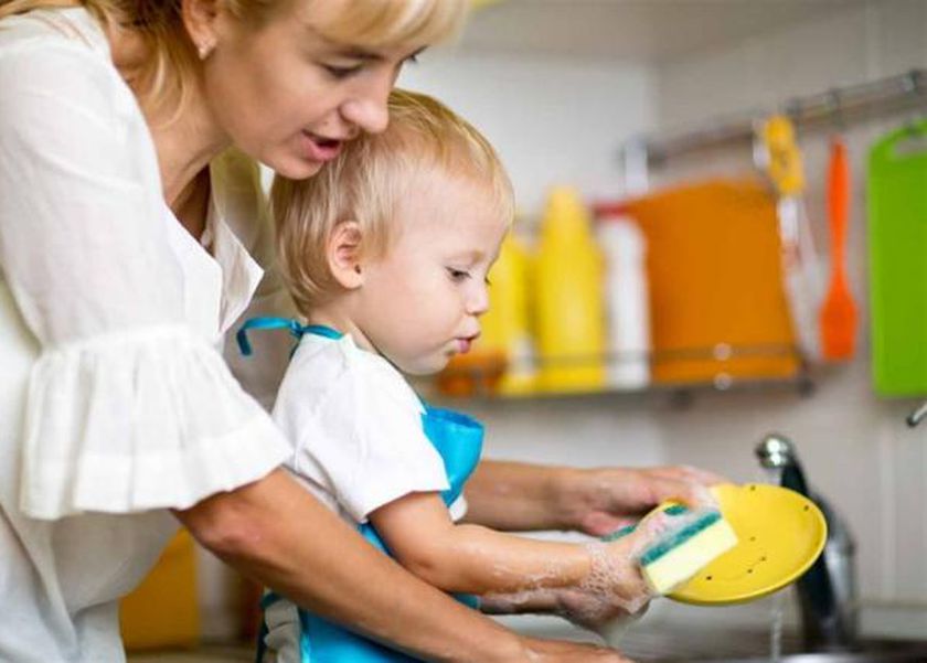 5 نصائح لتربية طفل يعتمد على نفسه.. قادر على تحمل المسئولية