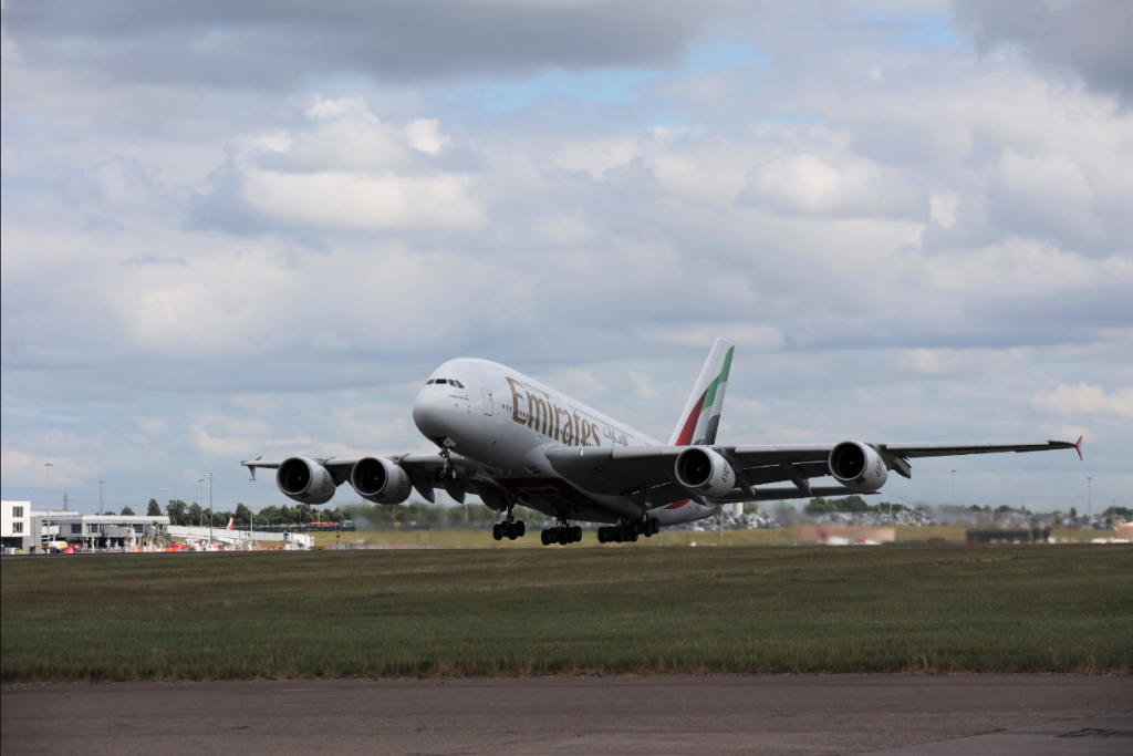 ارتفاع عدد الرحلات الجوية بين الإمارات والسعودية إلى 383 رحلة أسبوعية خلال رمضان