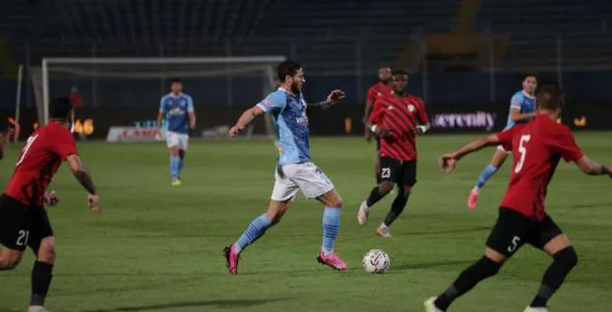 رمضان صبحي يقود تشكيل بيراميدز أمام الجونة في الدوري