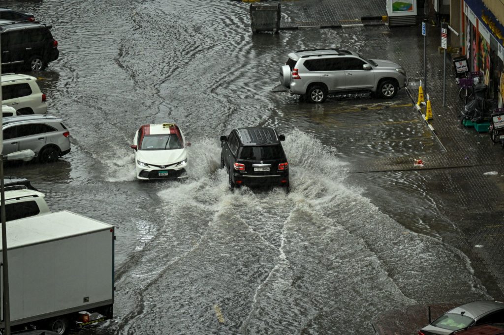 شرطة الشارقة توضّح كيفية استخراج شهادة إتلاف مركبة.. تعرف إلى التفاصيل