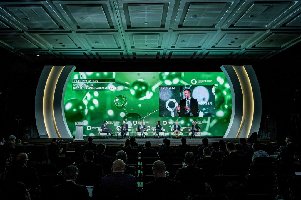 قمة الهيدروجين الأخضر تضع خارطة طريق لبناء اقتصاد طاقة المستقبل