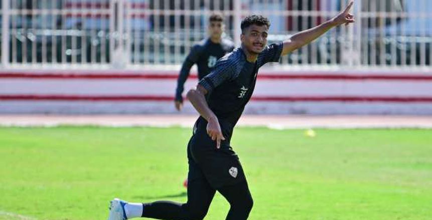 ممر شرفي من لاعبي الزمالك لـ حسام عبدالمجيد احتفالا بعيد ميلاده