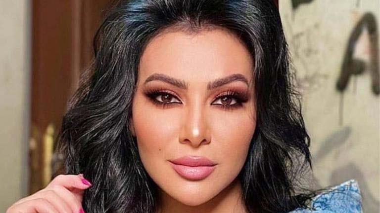 ميرهان حسين توجه رسالة لإسعاد يونس في عيد ميلادها