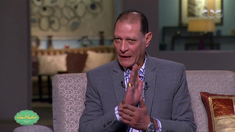 على طريقة “أبو موتة” في “فول الصين العظيم”.. حمدي هيكل يحتفل بزفاف ابنته