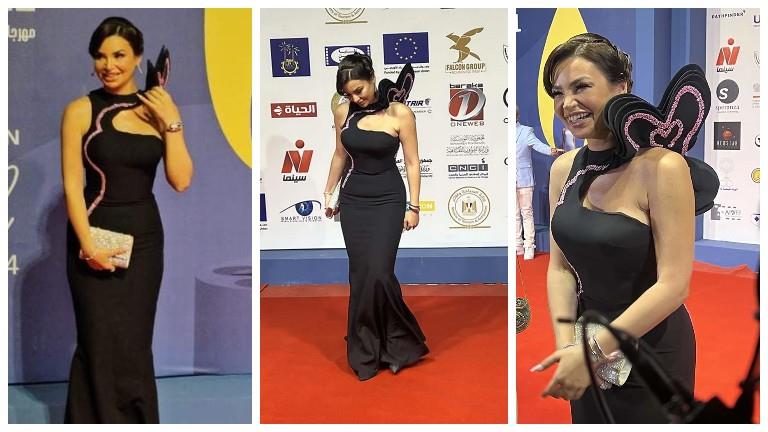 فستان غريب.. شاهد الراقصة “جوهرة” على السجادة الحمراء لحفل افتتاح مهرجان أسوان للمرأة