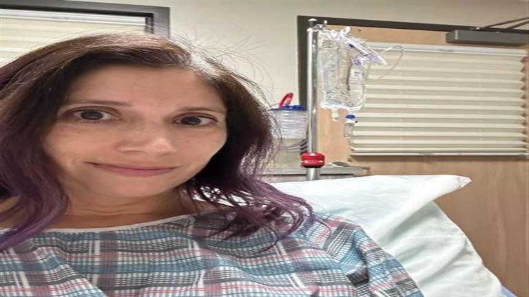 تجاهلت الأعراض.. امرأة تكتشف إصابتها بالسرطان بعد ظهور هذه العلامات