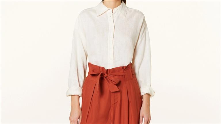 البنطلون بقصة “الكيس الورقي”.. نجم موضة صيف 2024