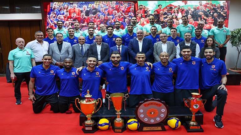 “بعد الرباعية التاريخية”.. تكريم خاص من مجلس إدارة الأهلي لرجال الطائرة