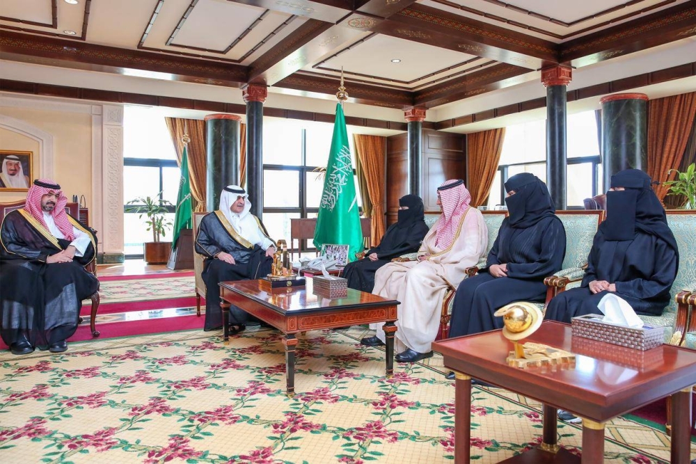 أمير تبوك ينوه بالإمكانات التي سخرتها القيادة لخدمة ضيوف الرحمن