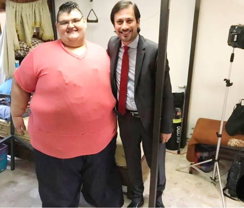 يزن 590 كيلو.. تحول جذري في حياة أسمن رجل في العالم