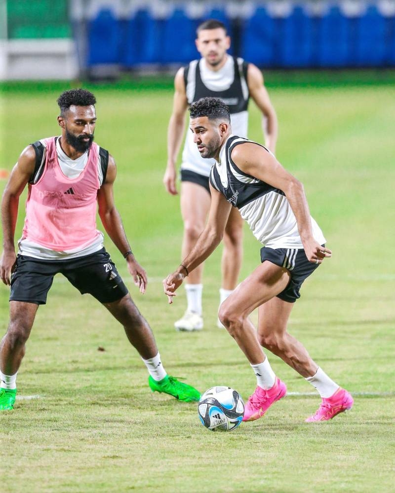 الراقي في اختبار مدرسة الوسطى.. الوحدة والفيحاء يواجهان الحزم والطائي