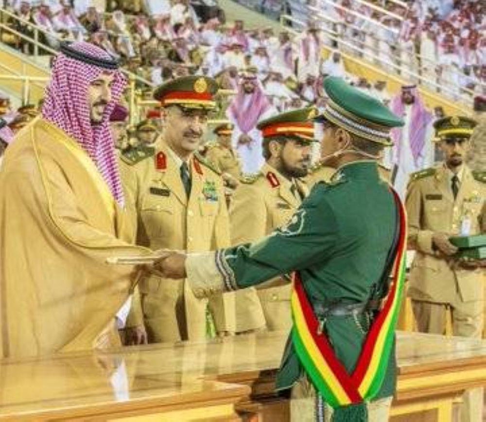 وزير الدفاع يرعى حفل تخريج الدفعة الـ82 من طلبة كلية الملك عبدالعزيز الحربية
