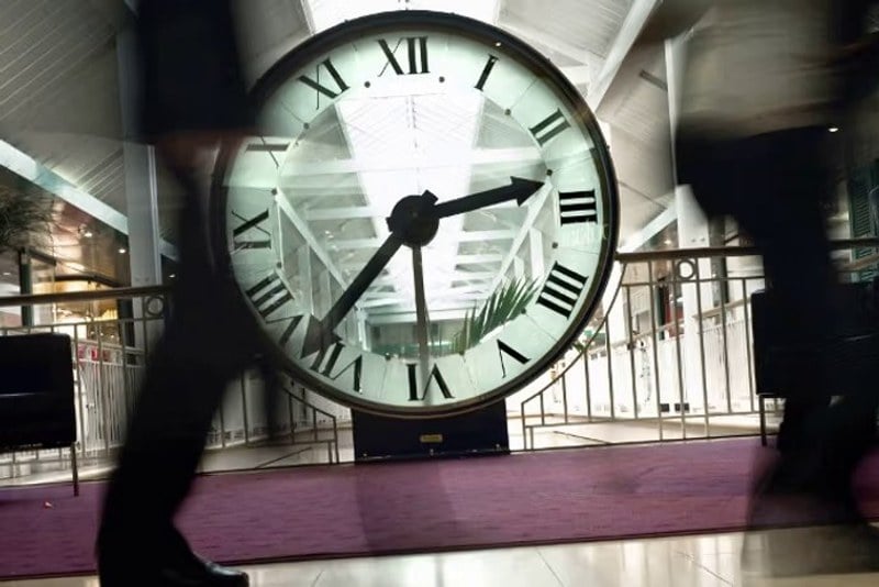 المغرب يعلن إضافة ساعة يوم الأحد المقبل