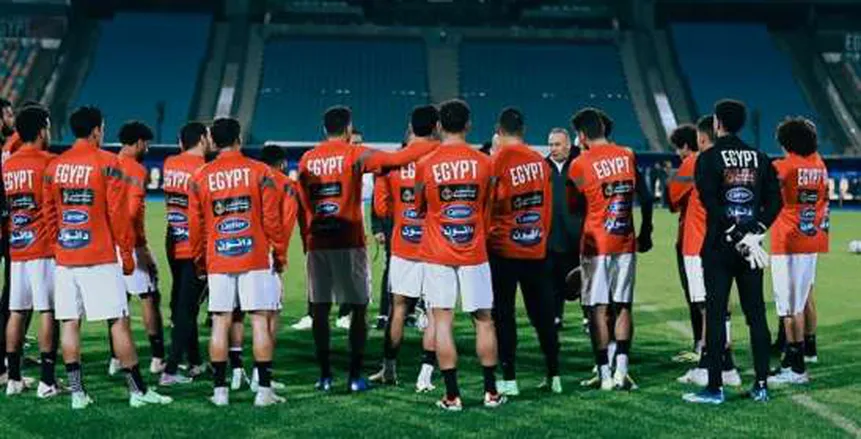مع غياب صلاح وشريف.. انتظام 24 لاعبا بمعسكر منتخب مصر «بالأسماء»