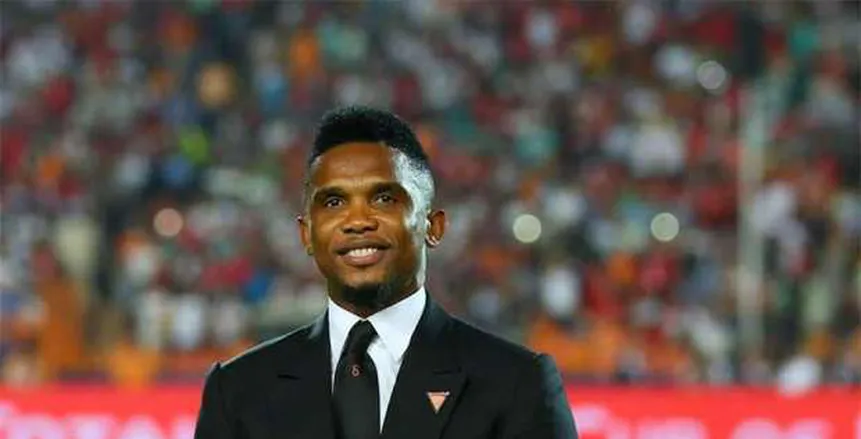 مشادة بين إيتو ووزير الرياضة الكاميروني بسبب المدرب الجديد «فيديو»