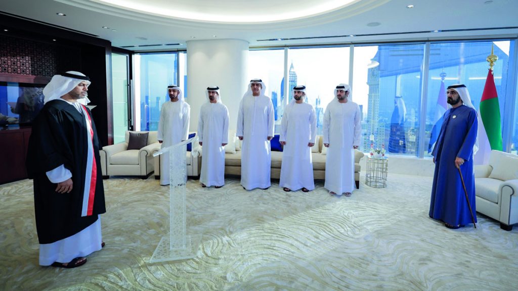 أمام محمد بن راشد.. 5 قضاة جدد في محاكم دبي يؤدون اليمين القانونية