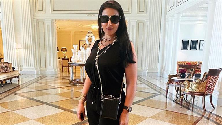 سمية الخشاب تهنئ الأقباط بعيد القيامة المجيد