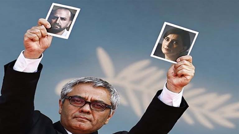 بعد مضايقات السلطات الإيرانية.. محمد رسولوف في عرض فيلمه “بذرة التين المقدس” في كان السينمائي