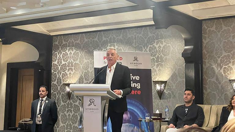 محمود حميدة عن رقمنة تاريخ الفنانين: “اللي مش هيواكب التطور هيكون خارج العالم”