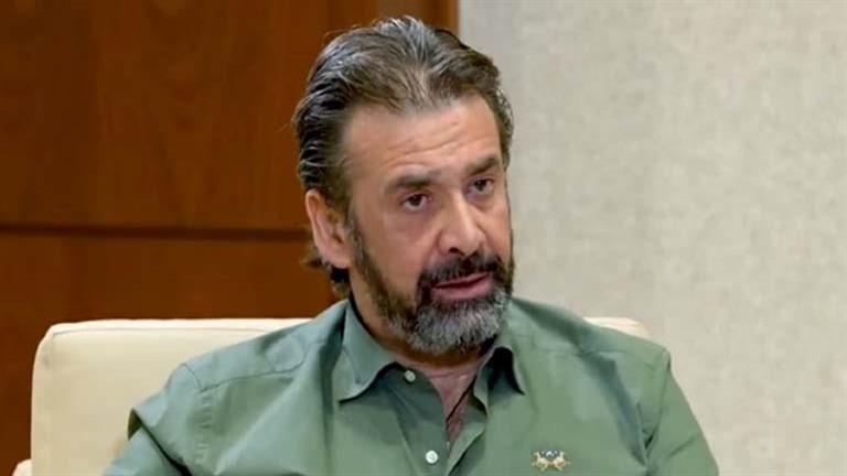 نقابة المهن التمثيلية تنعى والدة كريم عبد العزيز