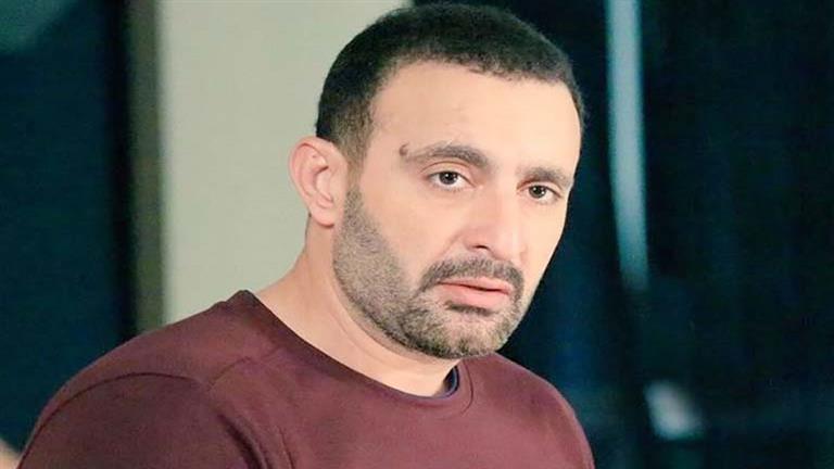 أحمد السقا ينعى والدة كريم عبد العزيز