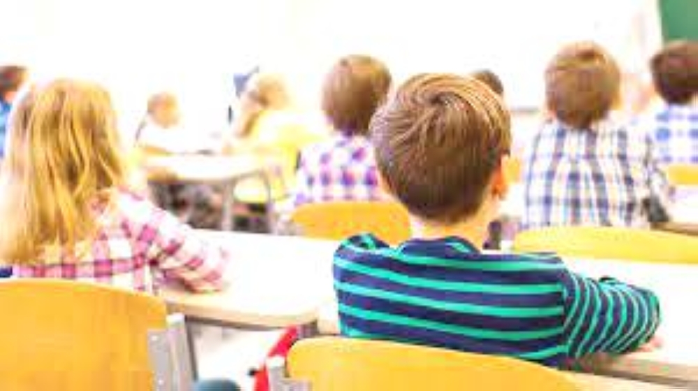 إدانة زوجين رفضا إرسال ابنيهما إلى المدرسة