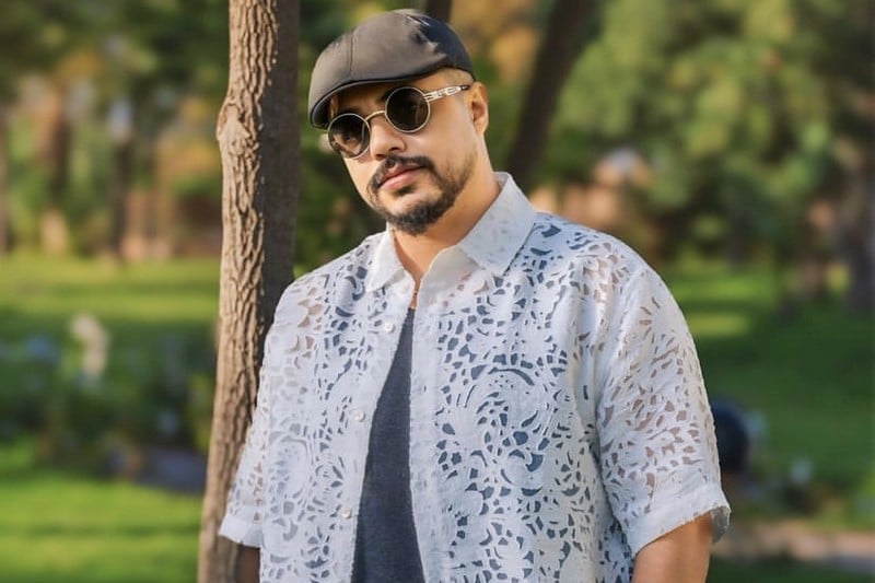 إيهاب أمير يثير الجدل باعتزال الغناء