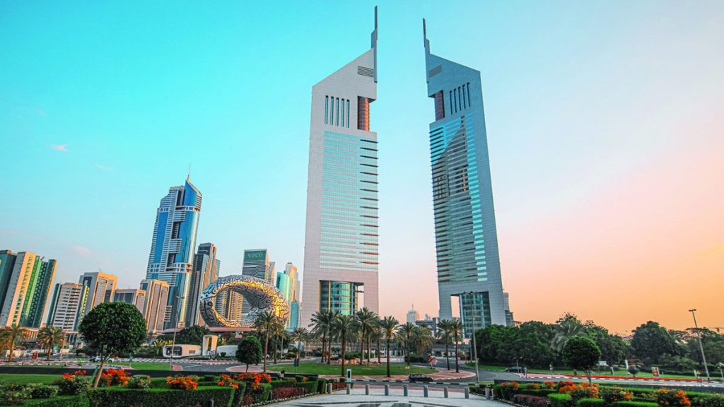 الإمارات تتصدر قائمة «أقوى 100 شركة عامة أوسطياً»