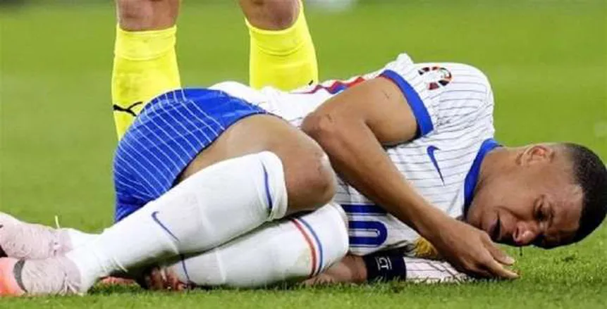 مبابي يواجه خطر الغياب عن يورو 2024.. جراحة في الأنف تهدد مشاركته مع فرنسا