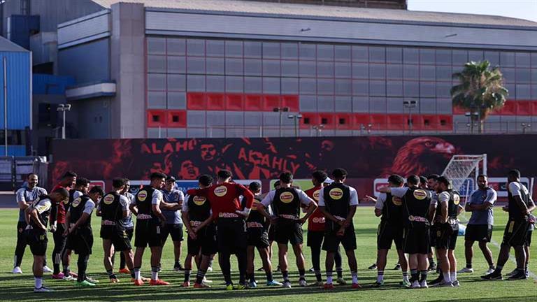 محاضرة كولر وحضور معلول.. كواليس مران الأهلي استعدادا لفاركو (صور)