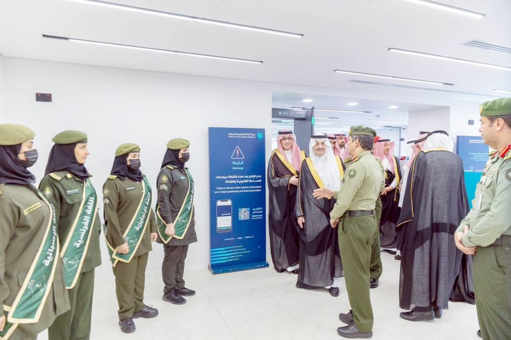 أمير الشرقية يثمِّن دعم القيادة للجسر ويشيد بالخدمات النوعية للمسافرين