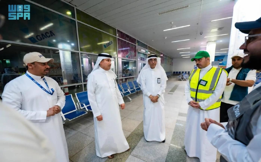 الجاسر يؤكد أهمية تقديم أفضل الخدمات لضيوف الرحمن بعد إتمامهم فريضة الحج