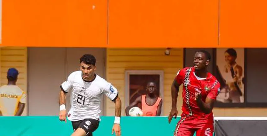 عاجل.. كاف يكشف عن خطأ فادح لحكم مباراة مصر وغينيا