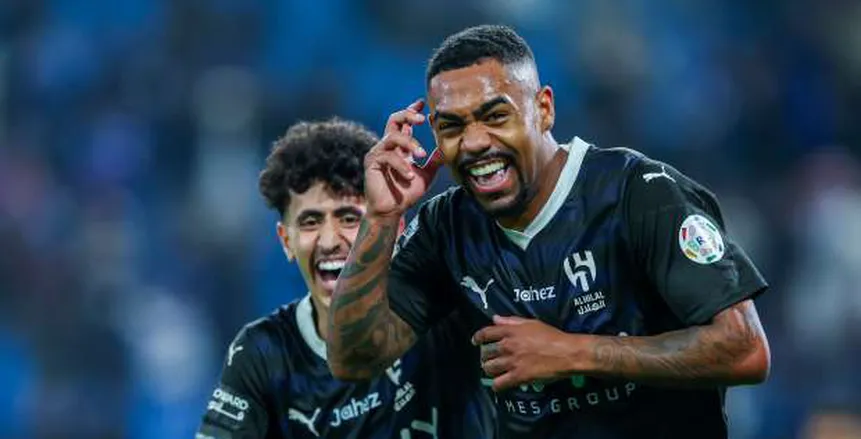 الهلال يعلن نجاح عملية مالكوم في الركبة.. ويحدد فترة غيابه