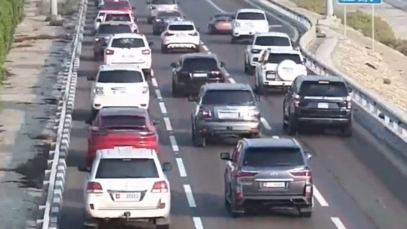 «النسيان» يُوقع سائقين في 5 مخالفات مرورية