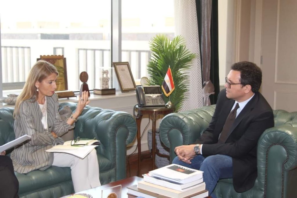 وزير الثقافة يلتقى مدير المكتب الإقليمى لليونيسكو بالقاهرة لبحث سبل تعزيز التعاون بين الجانبين