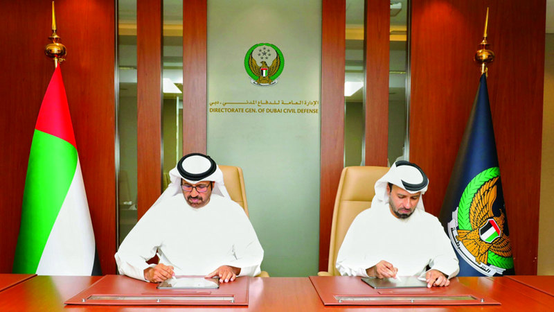تفاهم بين «دفاع مدني دبي» و«مؤسسة الأوقاف» يدعم سلامة الأرواح والممتلكات