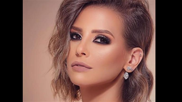 إيمان العاصي: “السوشيال ميديا ساعدت شباب كتير على الظهور والتمثيل”