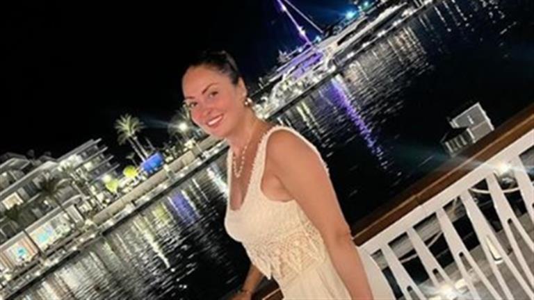 أحدث ظهور لـ نرمين الفقي بإطلالة جريئة.. والجمهور:”الجمال والجودة” (صور)