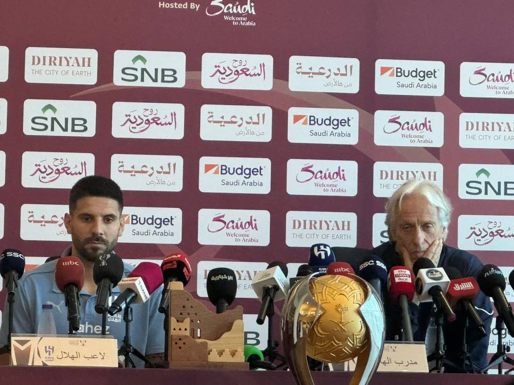 خيسوس لـ«عكاظ»: مالكوم ورقة الهلال الرابحة