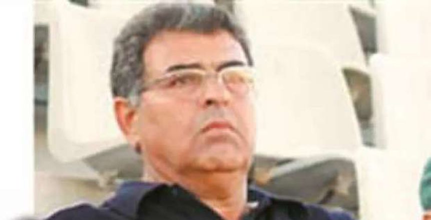 عاجل| وفاة صلاح حسني نجم الأهلي السابق