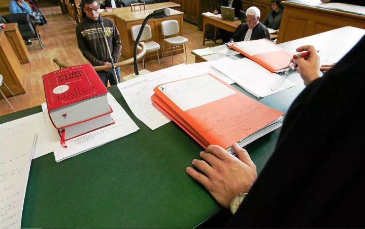 محكمة فرنسية تدين طفلا يبلغ 12 عاما بـ »تمجيد أعمال إرهابية »