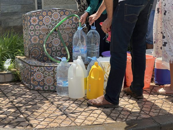 عودة المياه إلى الصنابير ببني ملال بشكل تدريجي بدءا من الأربعاء بعد انقطاعه أزيد من 5 أيام