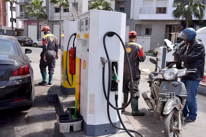 أسعار المحروقات تترقب التحيين بالمغرب في ظل مخاوف اضطراب الإمدادات