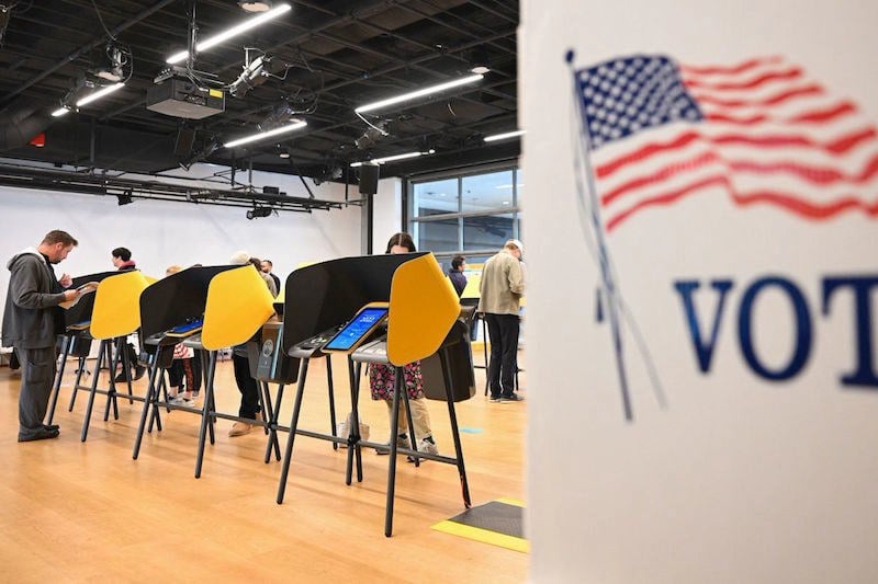 الانتخابات الأميركية تعمّق “الفجوة” في أنماط التصويت بين الجنسين