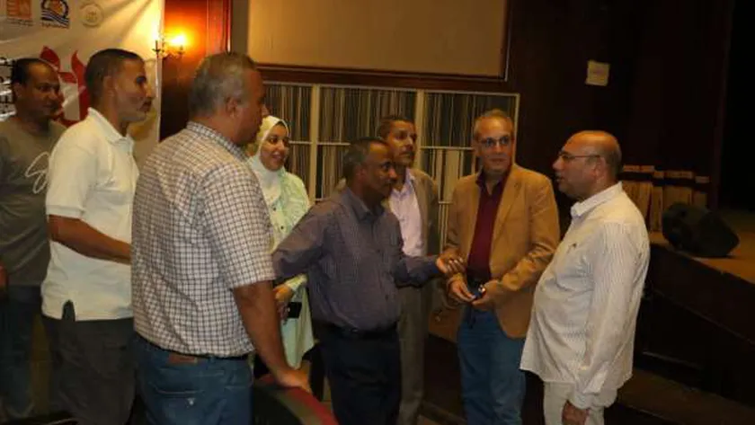 نائب رئيس «قصور الثقافة» يتابع أنشطة مبادرة «بداية» في قنا.. فعاليات متنوعة