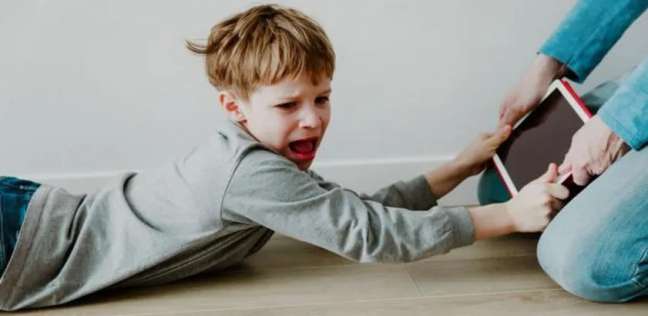 4 تطبيقات للمراقبة الأبوية.. تحكم في وقت استخدام طفلك للهاتف